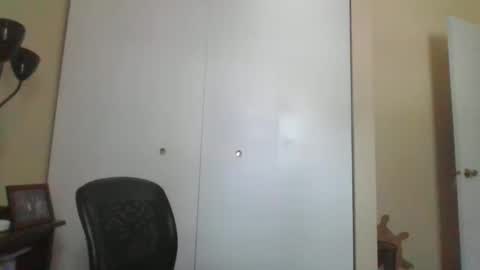 Snapshot of mbsupreme chatting on 09-23-25, 06:22 Mark online show from 09-23-25, 06:22