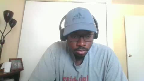 Snapshot of mbsupreme chatting on 10-06-25, 03:42 Mark online show from 10-06-25, 03:42