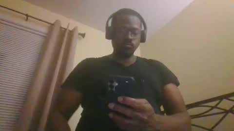 Mark online show from 05-22-26, 03:46