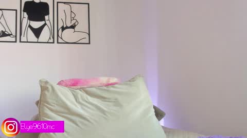 Ellie online show from 11-30-25, 05:39