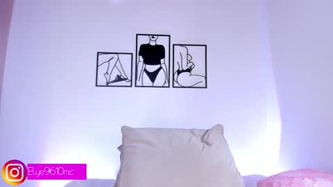 Snapshot of mcdonald_ellie chatting on 02-17-26, 09:21 Ellie online show from 02-17-26, 09:21