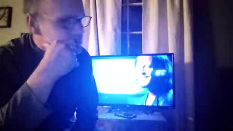 mcfly1973 online show from 10-17-25, 05:21