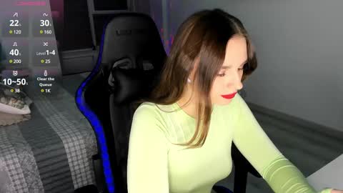 Snapshot of mcfly_11 chatting on 02-08-25, 10:51 mcfly_11 online show from 02-08-25, 10:51