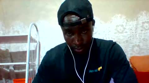 Snapshot of mclntz_bbc chatting on 02-09-25, 10:42 mclntz_bbc online show from 02-09-25, 10:42