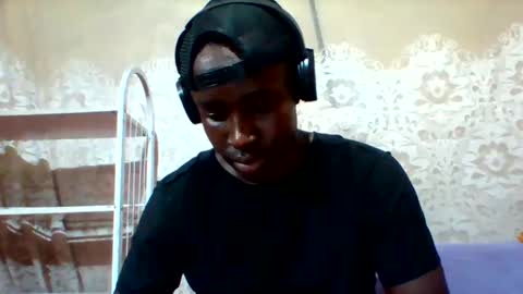 Snapshot of mclntz_bbc chatting on 02-15-25, 12:11 mclntz_bbc online show from 02-15-25, 12:11