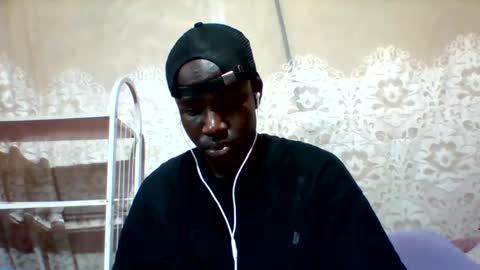 Snapshot of mclntz_bbc chatting on 02-21-25, 04:40 mclntz_bbc online show from 02-21-25, 04:40