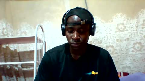 Snapshot of mclntz_bbc chatting on 02-21-25, 11:01 mclntz_bbc online show from 02-21-25, 11:01