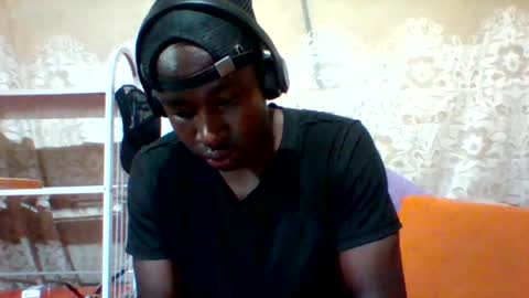 Snapshot of mclntz_bbc chatting on 02-24-25, 07:22 mclntz_bbc online show from 02-24-25, 07:22