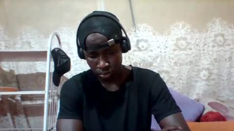 Snapshot of mclntz_bbc chatting on 02-24-25, 10:37 mclntz_bbc online show from 02-24-25, 10:37