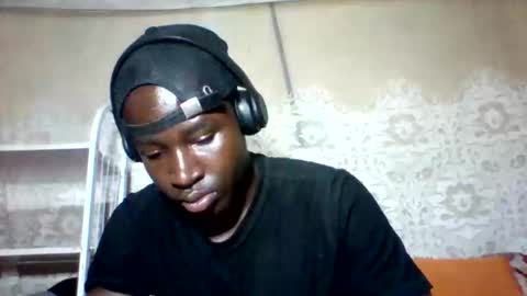 Snapshot of mclntz_bbc chatting on 03-12-25, 06:11 mclntz_bbc online show from 03-12-25, 06:11