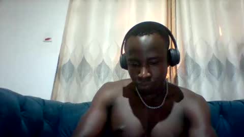 Snapshot of mclntz_bbc chatting on 11-15-25, 06:00 mclntz_bbc online show from 11-15-25, 06:00