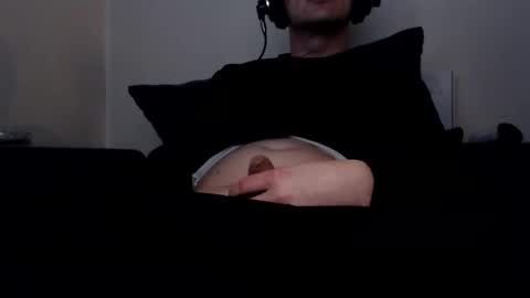 Snapshot of mcmike_es chatting on 01-03-25, 12:19 Mike online show from 01-03-25, 12:19