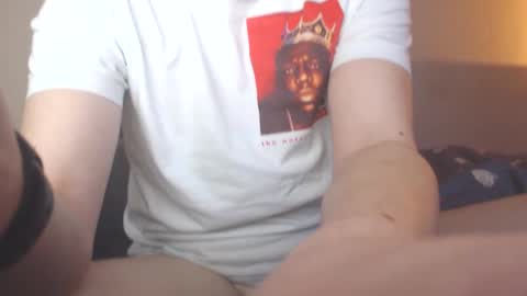 Snapshot of mcmike_es chatting on 01-04-25, 06:09 Mike online show from 01-04-25, 06:09