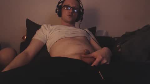 Snapshot of mcmike_es chatting on 02-01-25, 05:07 Mike online show from 02-01-25, 05:07