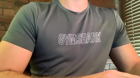 Snapshot of mcr8080 chatting on 01-08-25, 11:54 mcr8080 online show from 01-08-25, 11:54