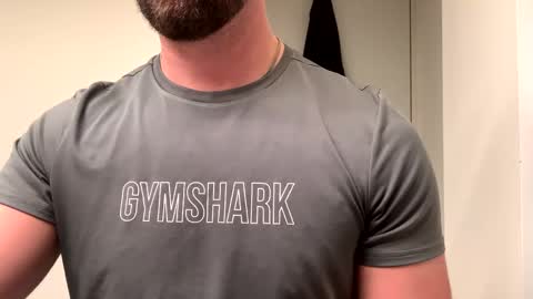 Snapshot of mcr8080 chatting on 01-08-25, 04:54 mcr8080 online show from 01-08-25, 04:54