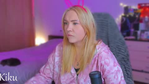 Kiku online show from 10-12-25, 06:18