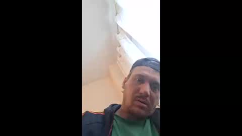 Snapshot of mds90x chatting on 11-21-25, 12:04 mds90x online show from 11-21-25, 12:04