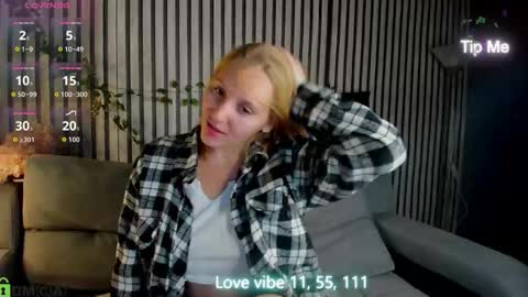 Melissa online show from 02-25-26, 01:04