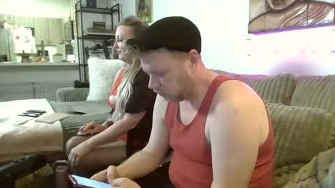 me2283 online show from 02-15-25, 04:03