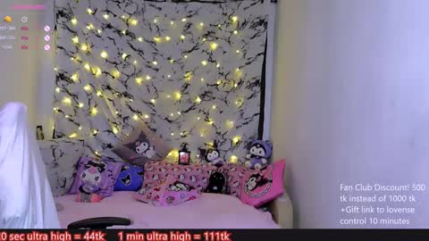 Snapshot of me_hanna chatting on 12-14-24, 11:45 Hanna online show from 12-14-24, 11:45