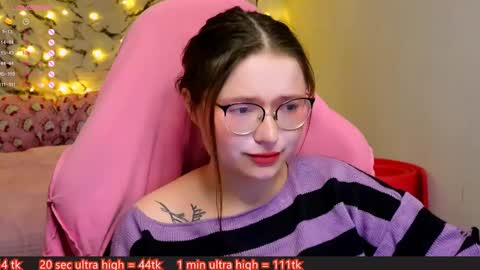 Snapshot of me_hanna chatting on 01-20-25, 10:48 Hanna online show from 01-20-25, 10:48