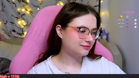 Snapshot of me_hanna chatting on 02-01-25, 10:44 Hanna online show from 02-01-25, 10:44