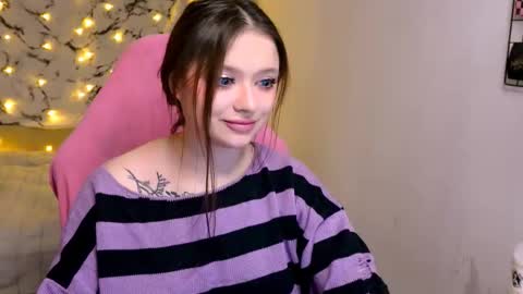 Snapshot of me_hanna chatting on 02-12-25, 11:41 Hanna online show from 02-12-25, 11:41