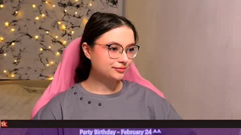 Snapshot of me_hanna chatting on 02-23-25, 08:55 Hanna online show from 02-23-25, 08:55