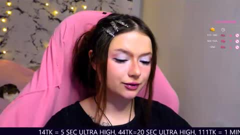 Snapshot of me_hanna chatting on 03-11-25, 11:59 Hanna online show from 03-11-25, 11:59