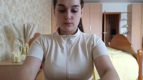 Snapshot of me_lissa_sun chatting on 02-07-25, 10:08 Melissa online show from 02-07-25, 10:08