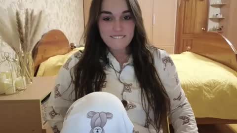 Snapshot of me_lissa_sun chatting on 02-09-25, 04:46 Melissa online show from 02-09-25, 04:46