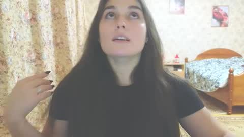 Snapshot of me_lissa_sun chatting on 12-15-25, 04:22 Melissa online show from 12-15-25, 04:22