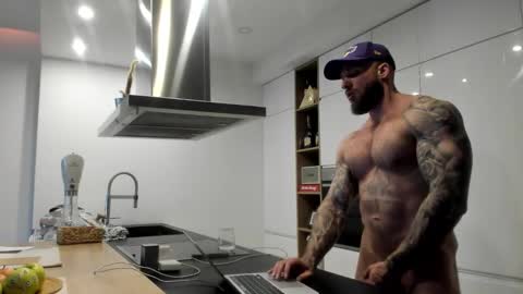 Snapshot of mealphamale chatting on 03-16-26, 03:38 Alpha Male online show from 03-16-26, 03:38