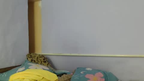 Oltereodora-lima online show from 01-01-25, 10:54