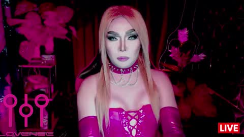 THE QUEEN ALPHA   Queen Medusa Prey online show from 02-13-26, 04:08