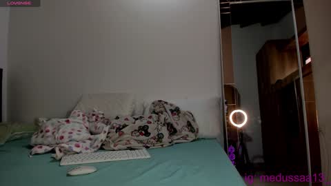 medussa13 online show from 12-23-24, 12:08