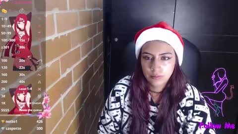 Snapshot of medussa_kat chatting on 12-24-24, 04:22 Katrina online show from 12-24-24, 04:22