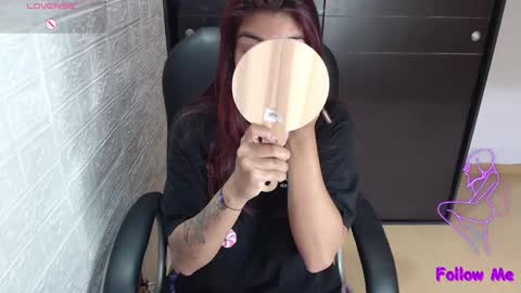 Snapshot of medussa_kat chatting on 01-13-25, 06:59 Katrina online show from 01-13-25, 06:59