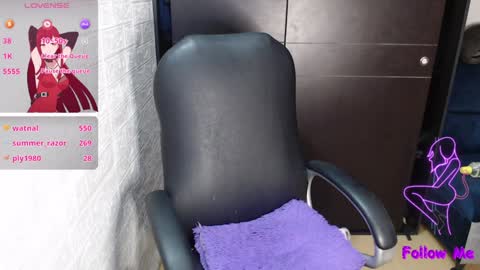 Snapshot of medussa_kat chatting on 01-23-25, 12:57 Katrina online show from 01-23-25, 12:57