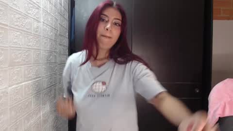 Snapshot of medussa_kat chatting on 02-09-25, 11:36 Katrina online show from 02-09-25, 11:36