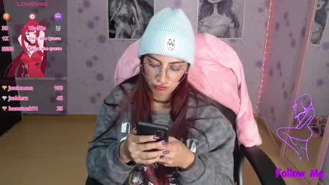 Snapshot of medussa_kat chatting on 02-24-25, 01:35 Katrina online show from 02-24-25, 01:35