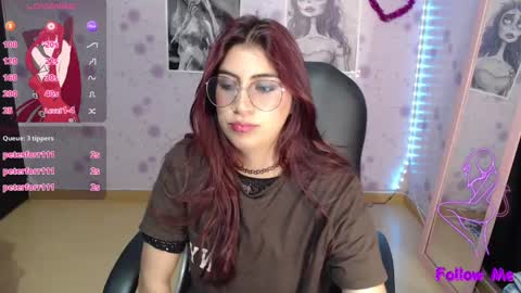 Snapshot of medussa_kat chatting on 03-05-25, 09:15 Katrina online show from 03-05-25, 09:15