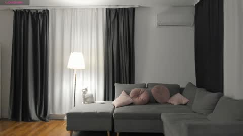 Snapshot of medussaeyes chatting on 01-24-25, 11:23 MedussaEyes online show from 01-24-25, 11:23