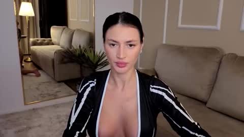 MedussaEyes online show from 11-14-25, 09:57