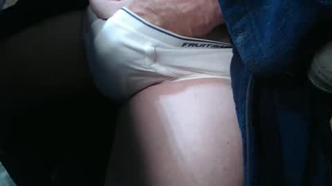 Snapshot of mee9090e900 chatting on 09-16-25, 10:05 mee9090e900 online show from 09-16-25, 10:05