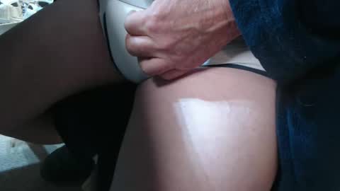 Snapshot of mee9090e900 chatting on 09-22-25, 10:17 mee9090e900 online show from 09-22-25, 10:17