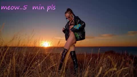 Sweet Meow nonude online show from 11-10-25, 02:43