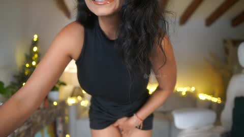 Andrea  online show from 12-14-24, 07:14