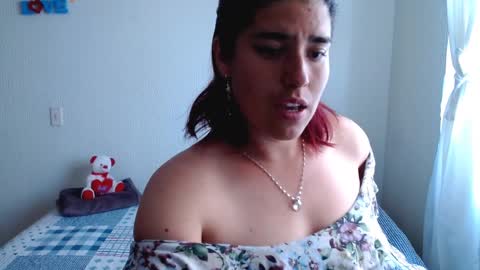 Snapshot of meehturt chatting on 02-01-25, 02:02 anna online show from 02-01-25, 02:02